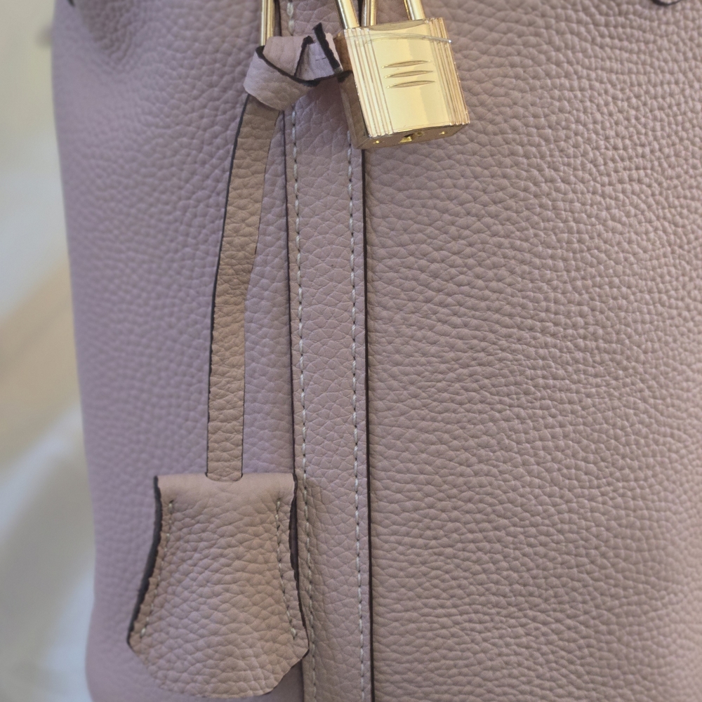 Elegant Pink Women's Handbag, NIB - Picture 8 of 12
